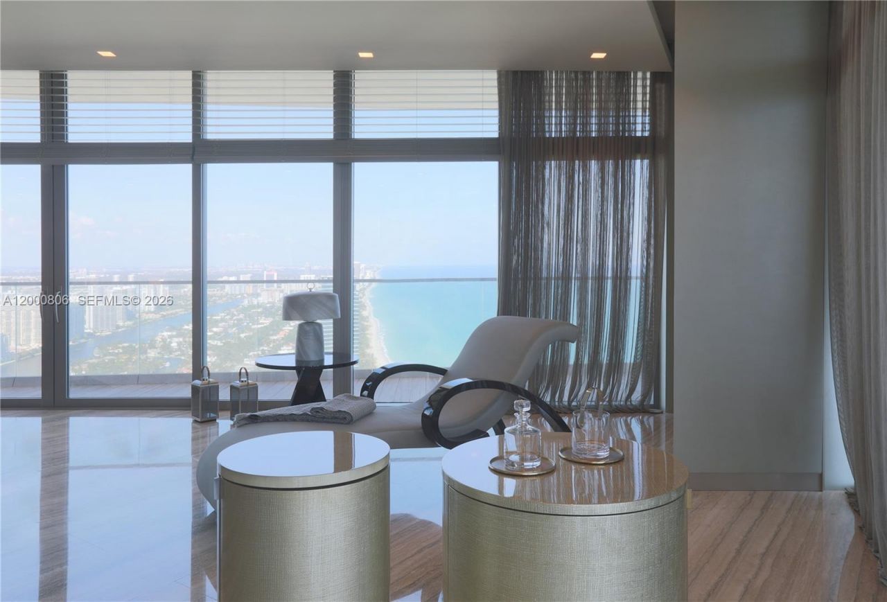 18975 Collins Ave, Unit 4800, Sunny Isles Beach, FL 33160 Photo