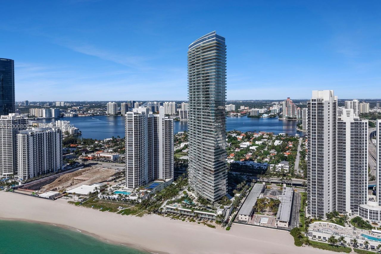 18975 Collins Ave, Unit 4800, Sunny Isles Beach, FL 33160 Photo