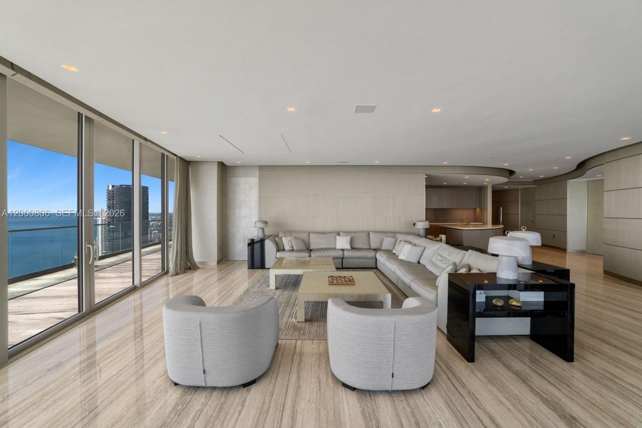 18975 Collins Ave, Unit 4800, Sunny Isles Beach, FL 33160 Photo
