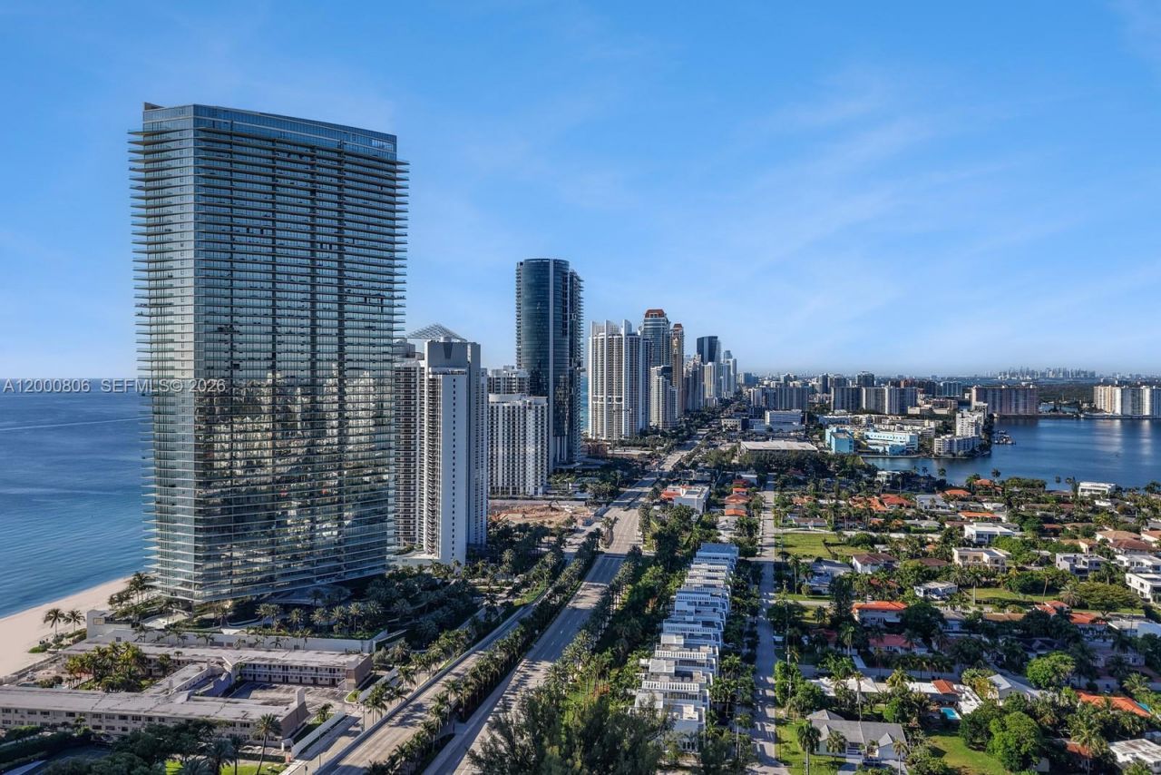 18975 Collins Ave, Unit 4800, Sunny Isles Beach, FL 33160 Photo