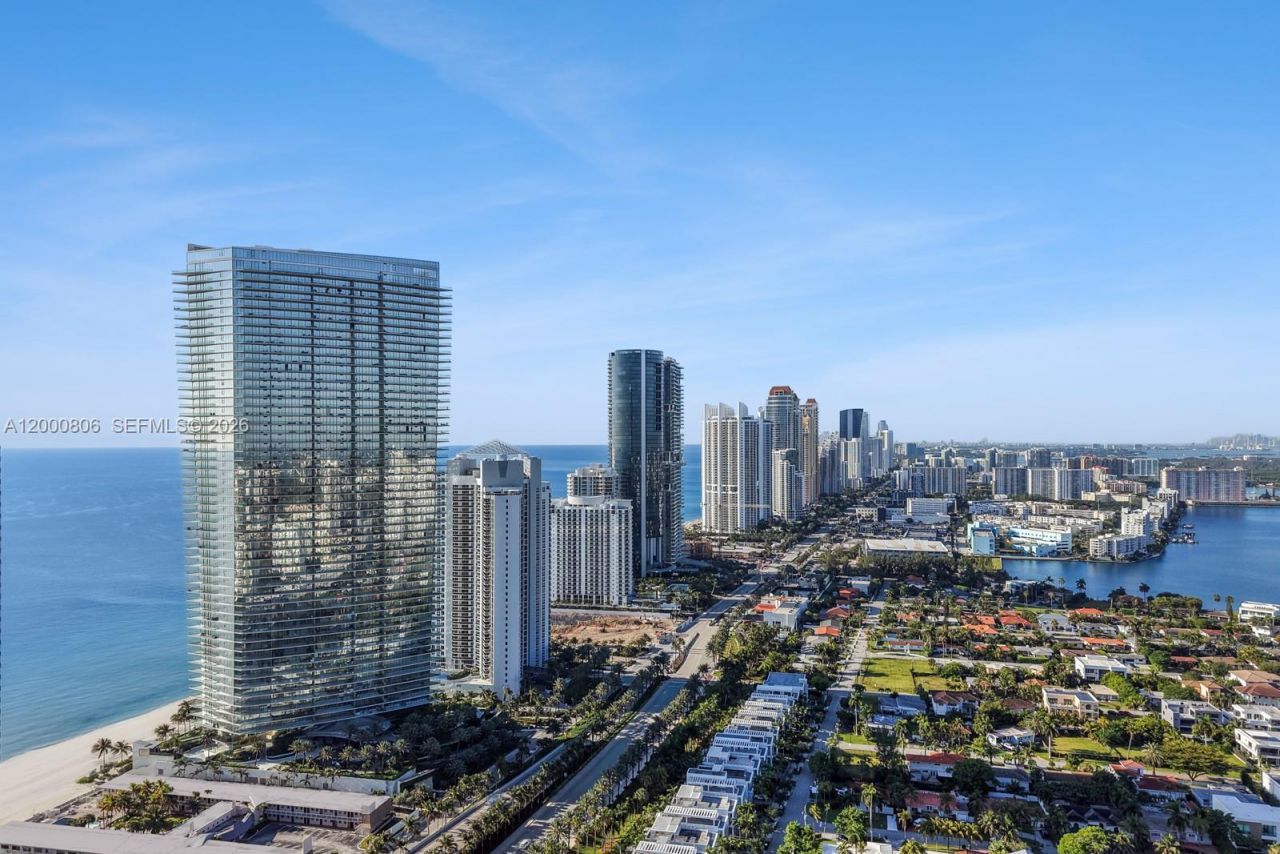 18975 Collins Ave, Unit 4800, Sunny Isles Beach, FL 33160 Photo