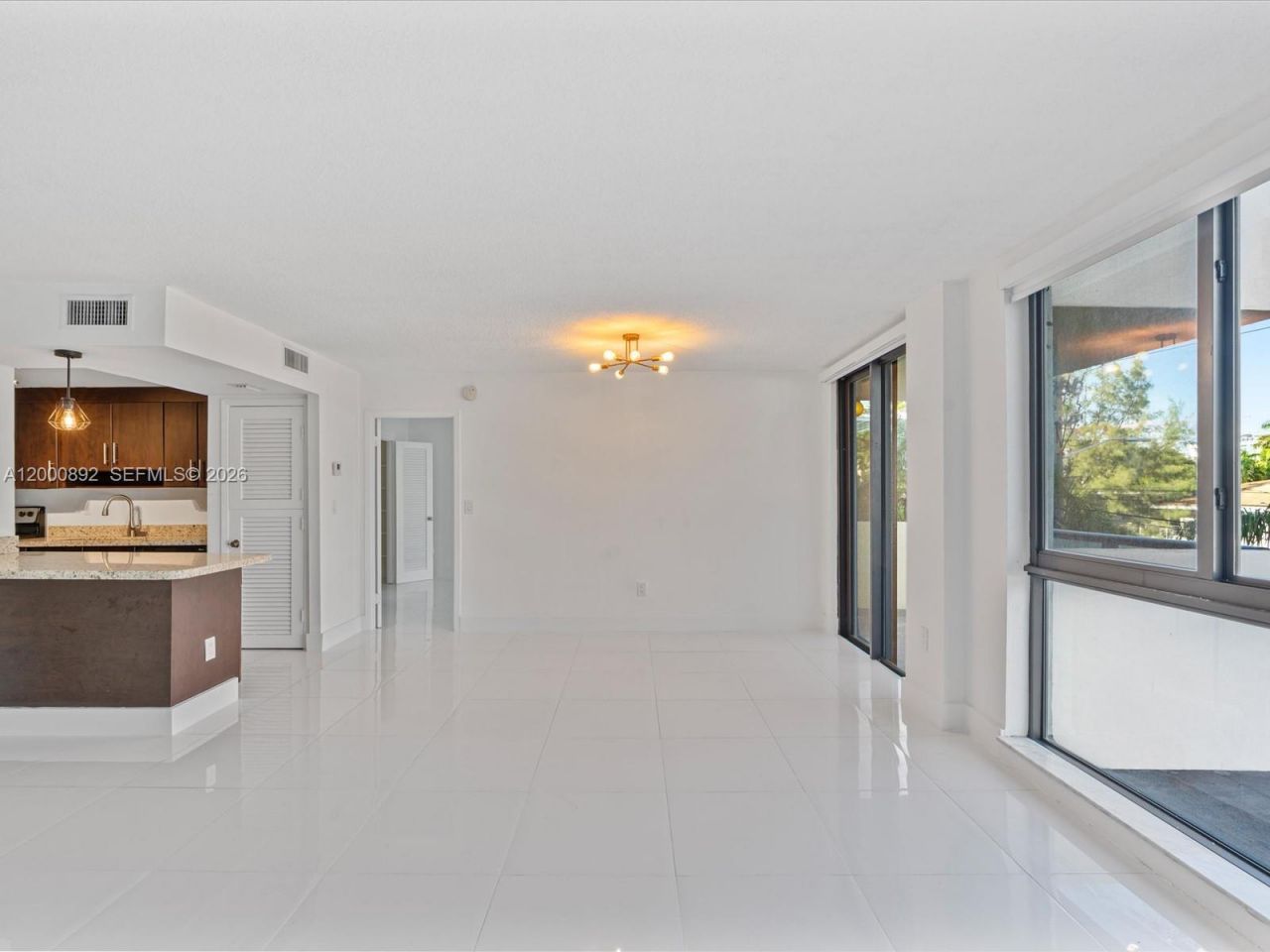 9800 W Bay Harbor Dr, Unit 308, Bay Harbor Islands, FL 33154 Photo