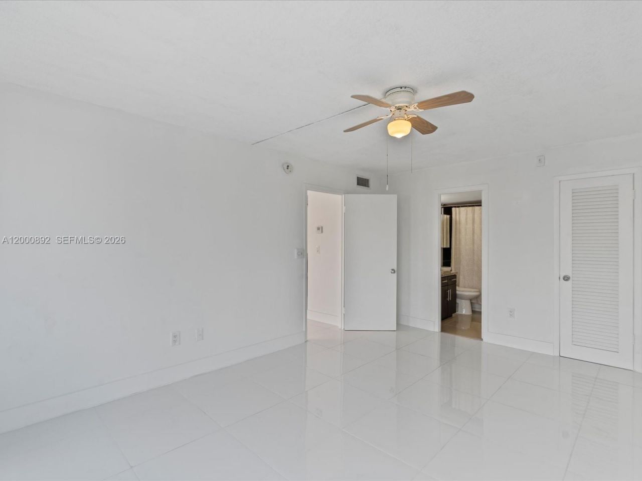 9800 W Bay Harbor Dr, Unit 308, Bay Harbor Islands, FL 33154 Photo
