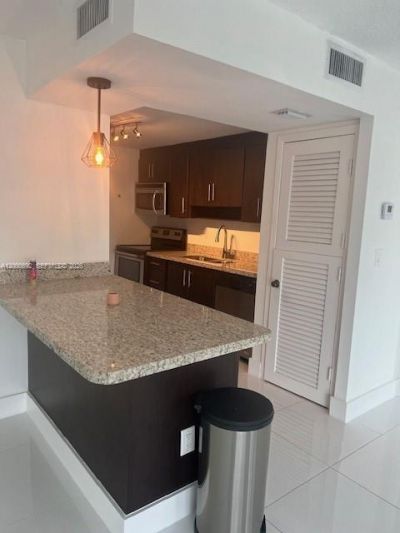 9800 W Bay Harbor Dr, Unit 308, Bay Harbor Islands, FL 33154 Photo