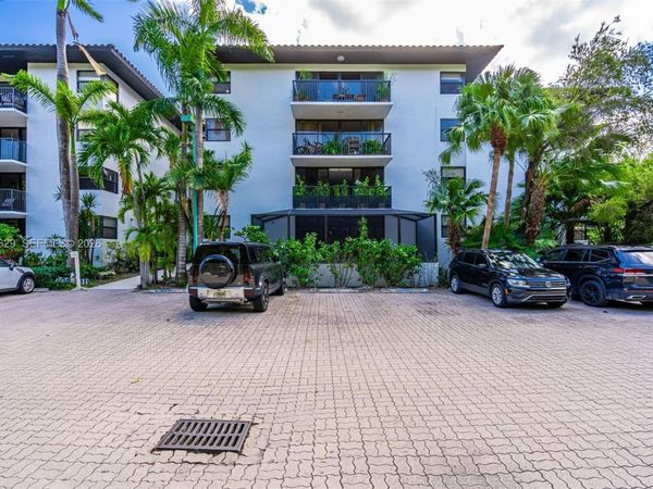 55 Ocean Lane Dr , Unit 1028, Key Biscayne, FL 33149