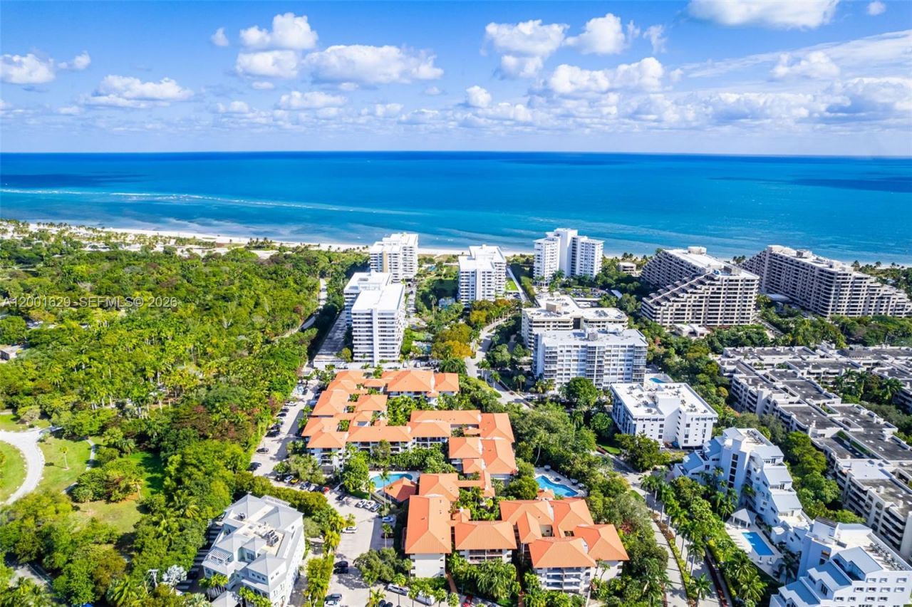 55 Ocean Lane Dr, Unit 1028, Key Biscayne, FL 33149 Photo