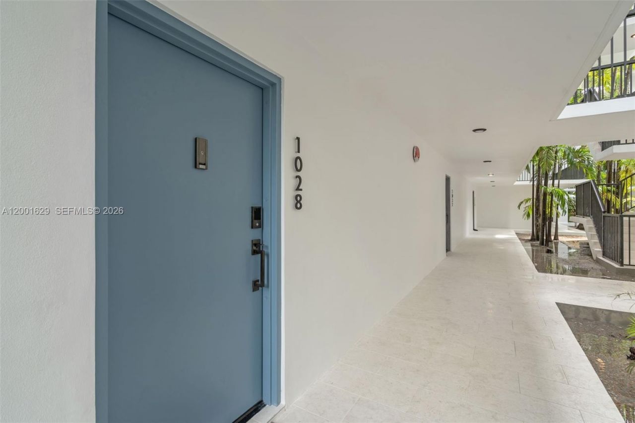 55 Ocean Lane Dr, Unit 1028, Key Biscayne, FL 33149 Photo