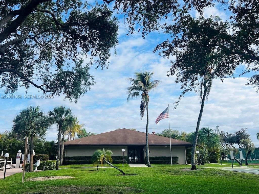 9743 W Mcnab Rd, Unit 209, Tamarac, FL 33321 Photo