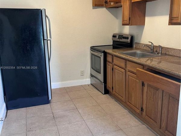 109 NW 14th Way , Unit 2, Dania Beach, FL 33004