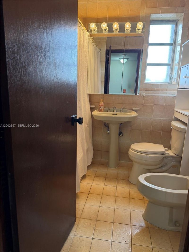 251 SW 69th Ave, Miami, FL 33144 Photo