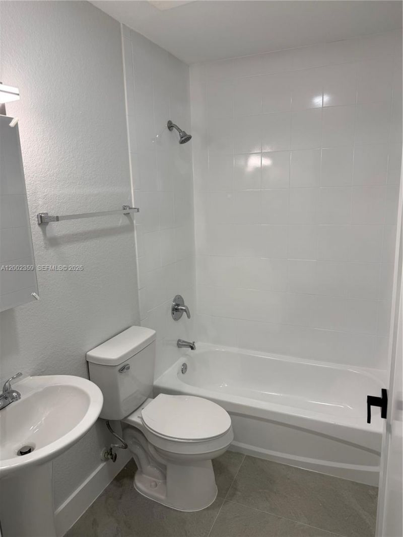 7608 NW 38th Ct, Unit 14, Davie, FL 33024 Photo