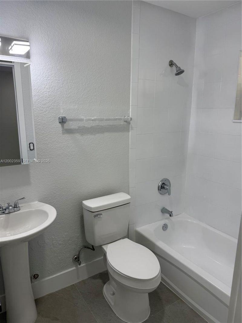 7608 NW 38th Ct, Unit 14, Davie, FL 33024 Photo
