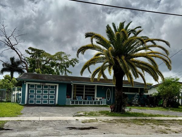 2486 NW 73rd Avenue, Sunrise, FL 33313