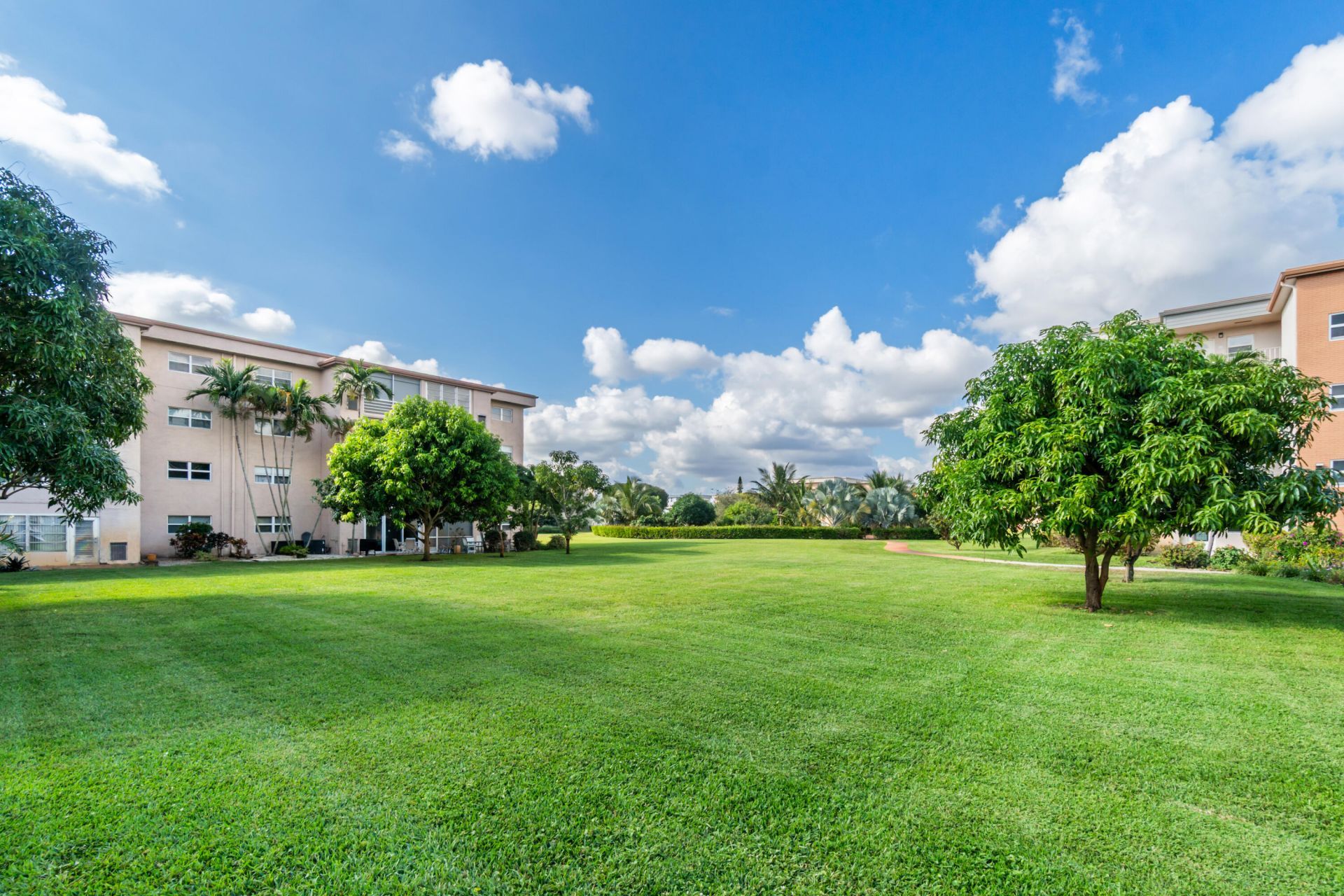 2615 NE 1st Court, Unit 203, Boynton Beach, FL 33435 Photo