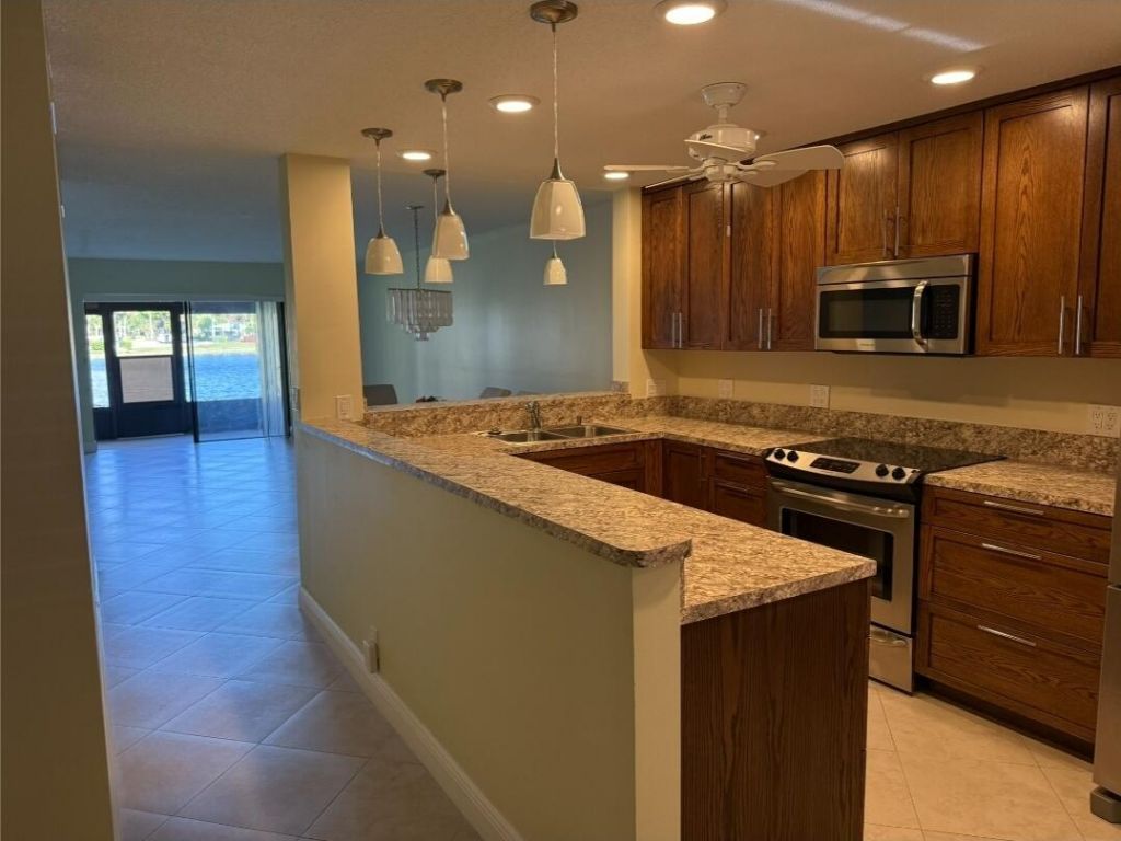 7892 Willow Spring Drive, Unit 1511, Lake Worth, FL 33467 Photo