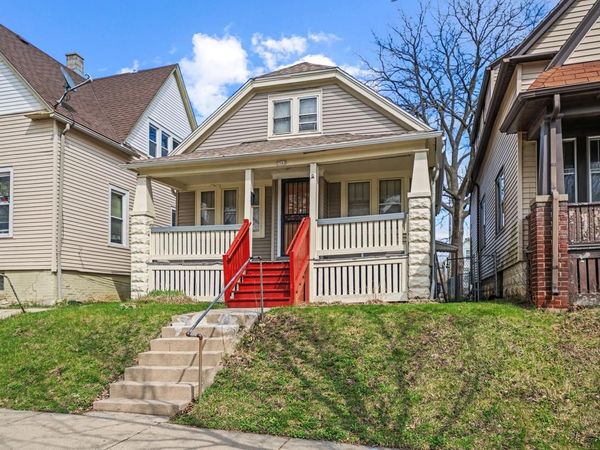 3562 N 12TH STREET, Milwaukee, WI 53206