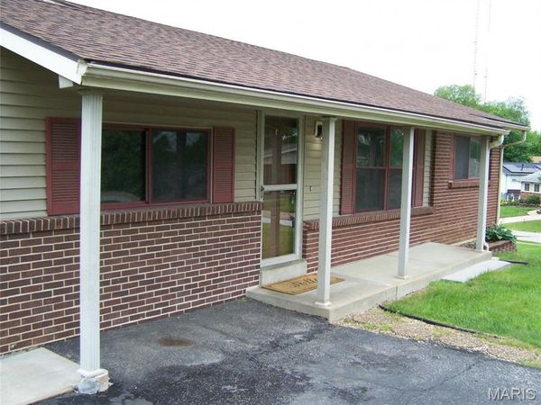 11200 Fawnway Drive, St Louis, MO 63126