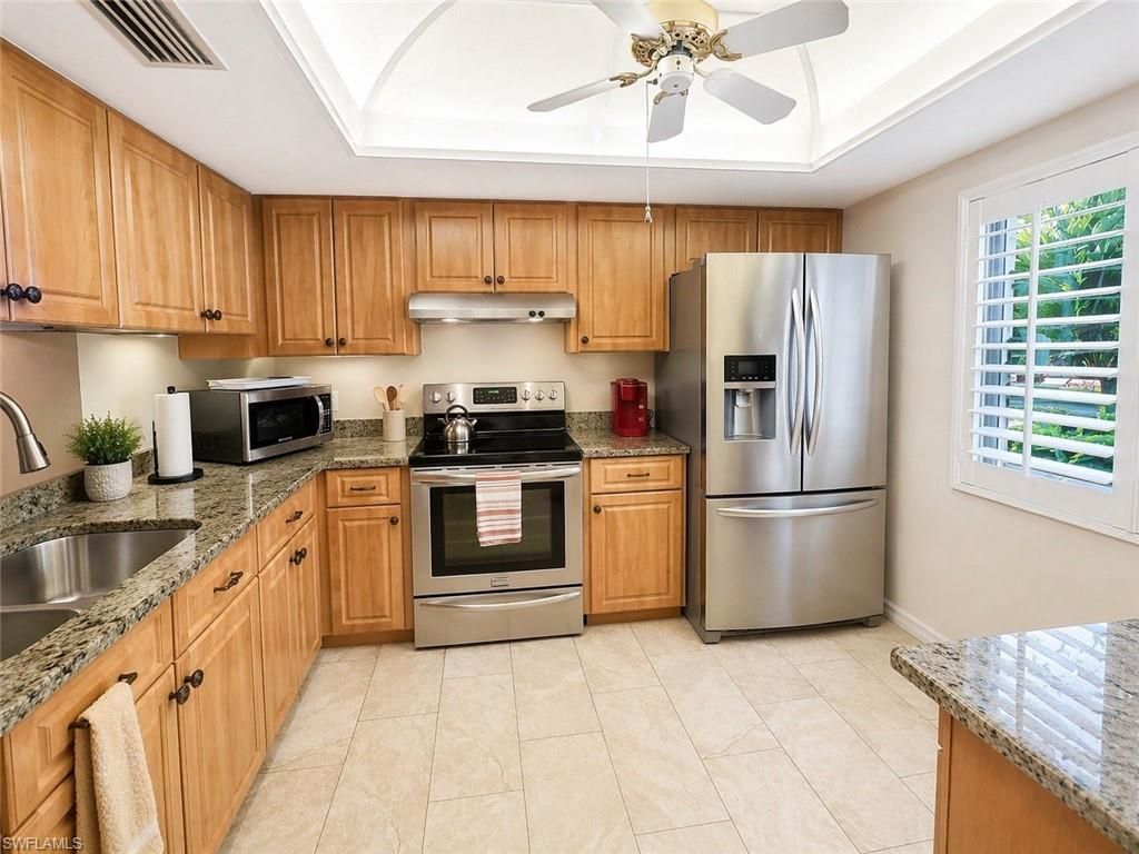 11610 Caravel Cir, Unit 108, Fort Myers, FL 33908 Photo