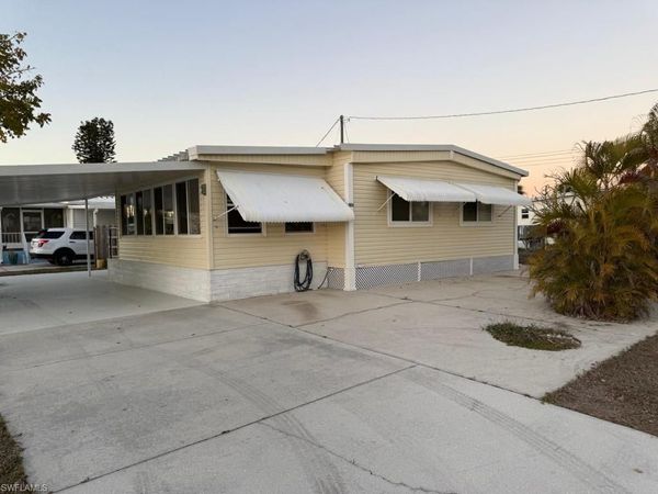 4868 Flamingo DR, ST. JAMES CITY, FL 33956