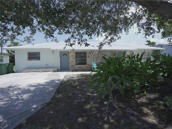 1193 S Alhambra CIR, NAPLES, FL 34103
