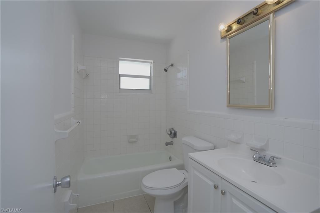 1193 S Alhambra Cir, Naples, FL 34103 Photo