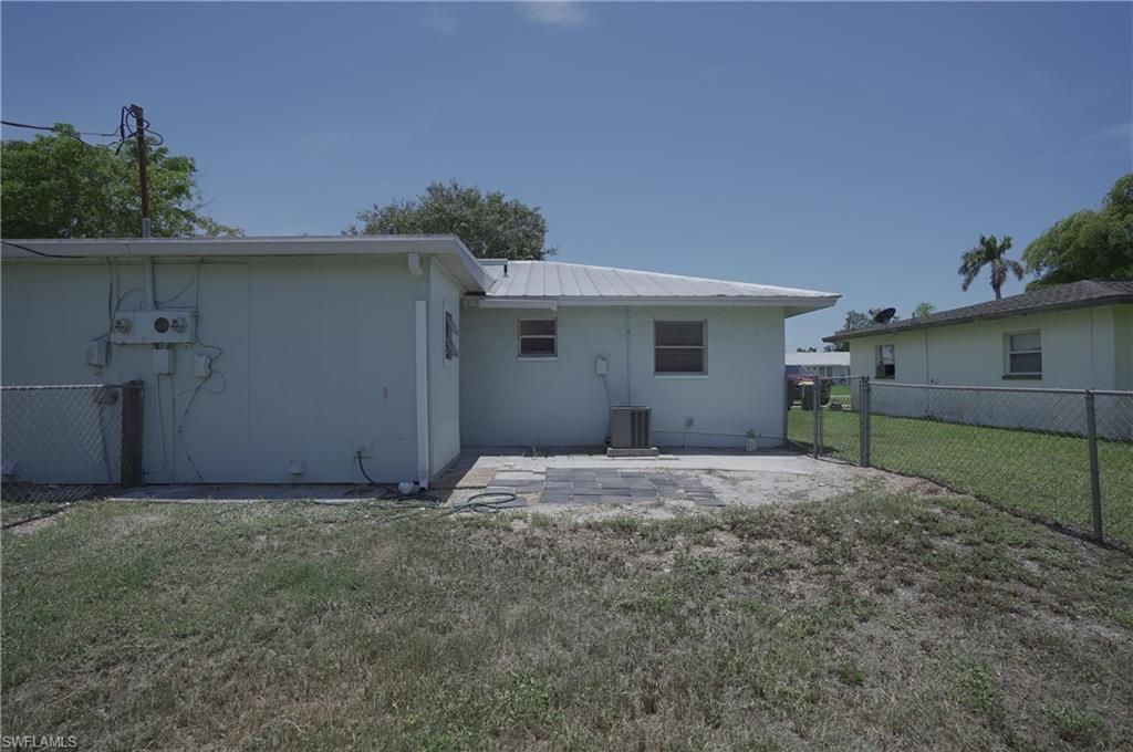 1193 S Alhambra Cir, Naples, FL 34103 Photo