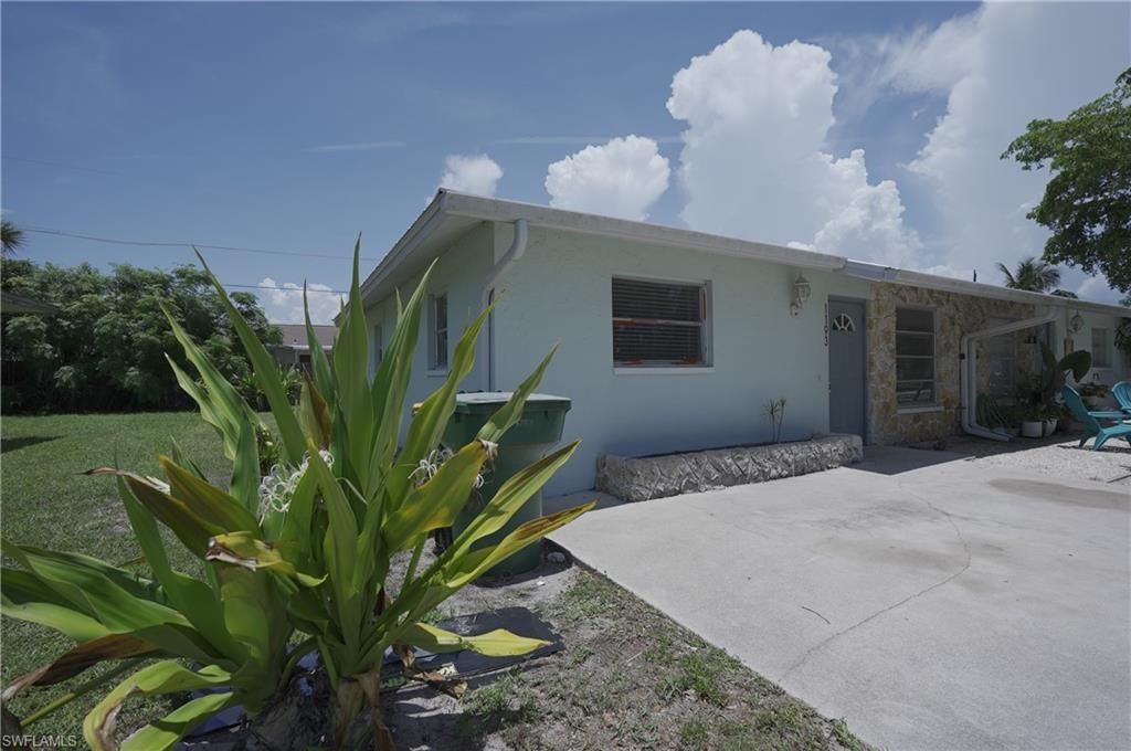 1193 S Alhambra Cir, Naples, FL 34103 Photo