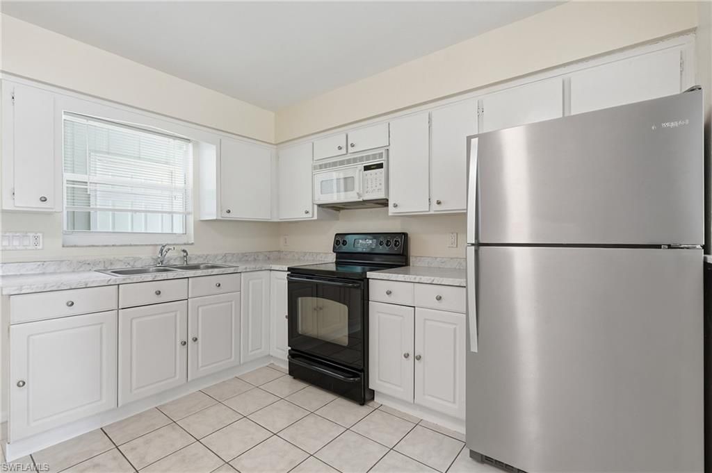 1195 S Alhambra Cir, Naples, FL 34103 Photo