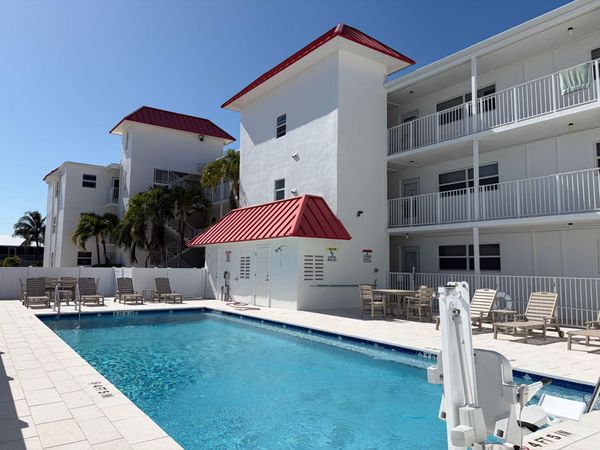 605 Sombrero Beach Road, Unit 203, MARATHON, FL 33050