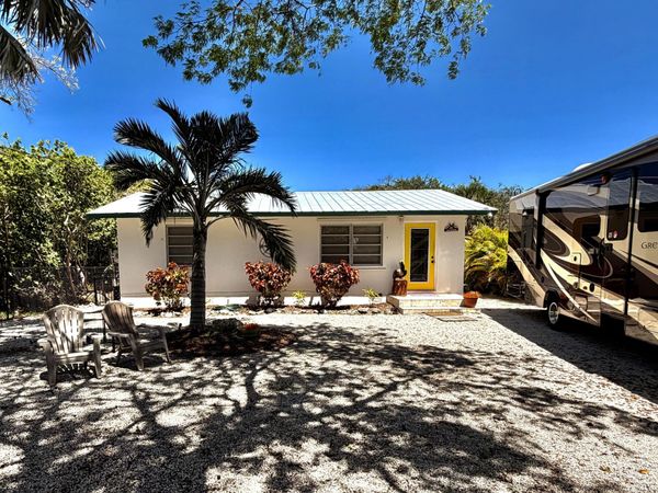 30375 Oleander Boulevard, Big Pine, FL 33043