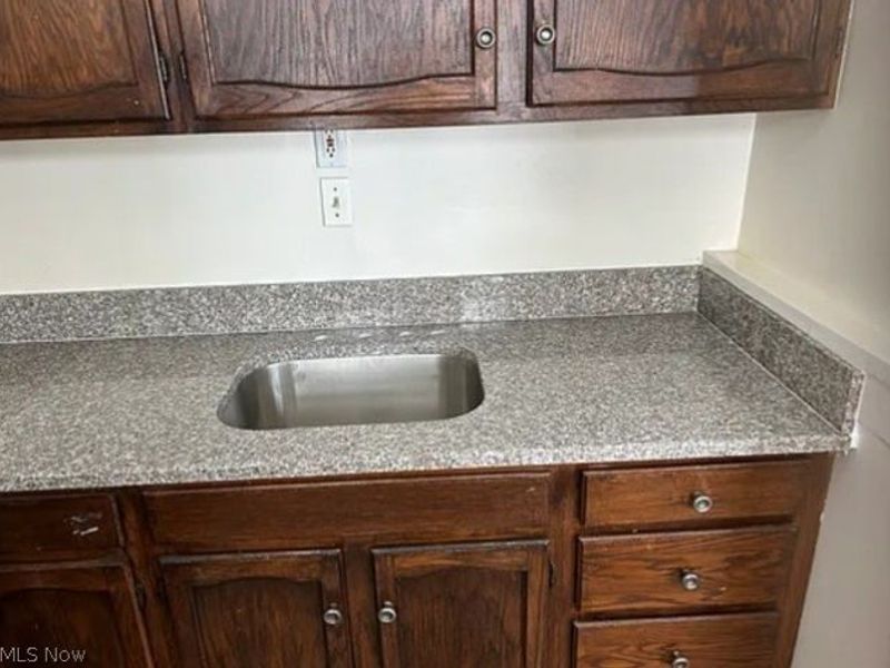 1715 Edgefield Road, Lyndhurst, OH 44124 Photo 8