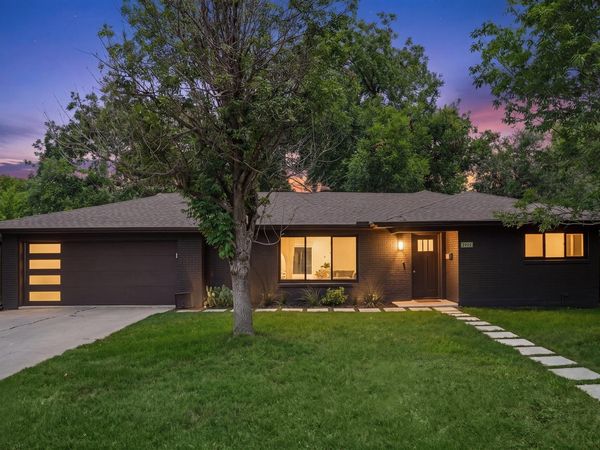 2902 Skylark DR, Austin, TX 78757
