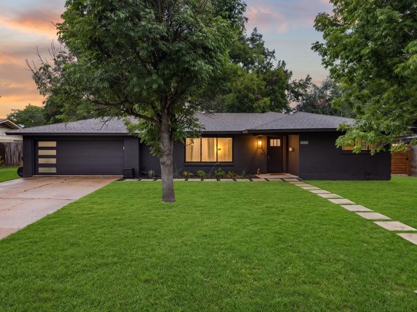 2902 Skylark DR, Austin, TX 78757