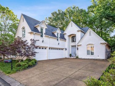 1073 HUMPHREY OAKS CIR, Memphis, TN 38120