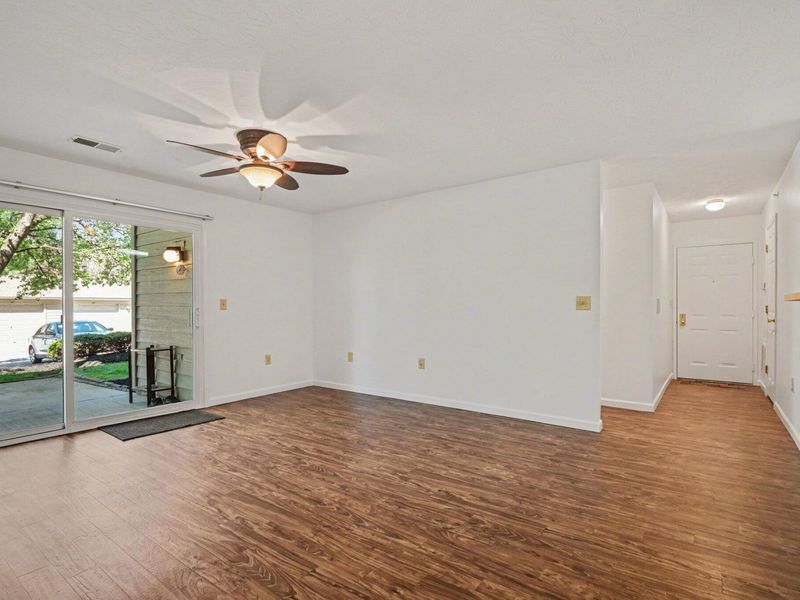 2316 Sawmill Court, Unit 103, Burlington, KY 41005 Photo 4