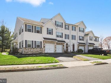 1498 LAURA LANE, POTTSTOWN, PA 19464