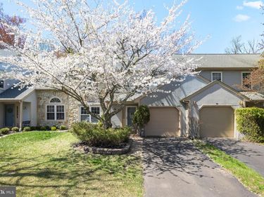 54 LAUREL CIRCLE , NEWTOWN, PA 18940