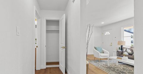 5625 La Campana Way, Sacramento, CA 95822 Photo