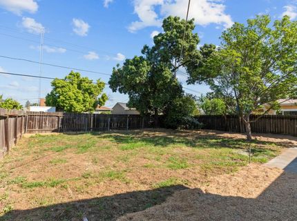 5625 La Campana Way, Sacramento, CA 95822 Photo