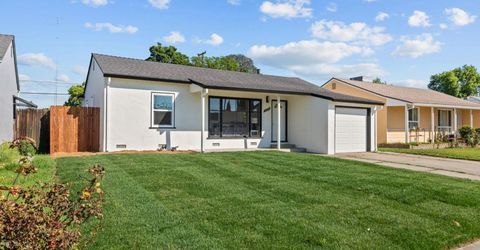 5625 La Campana Way, Sacramento, CA 95822 Photo