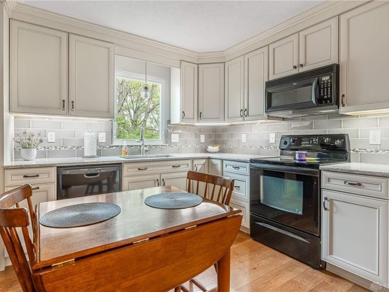 280 Tamarack Trail, Springboro, OH 45066 Photo 8