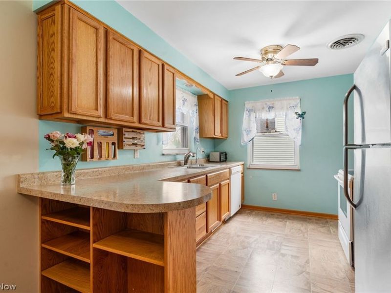 222 Montrose Avenue NW, Canton, OH 44708 Photo 18