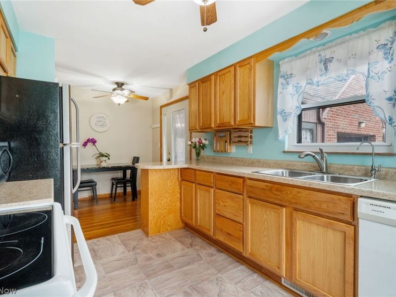 222 Montrose Avenue NW, Canton, OH 44708 Photo 20