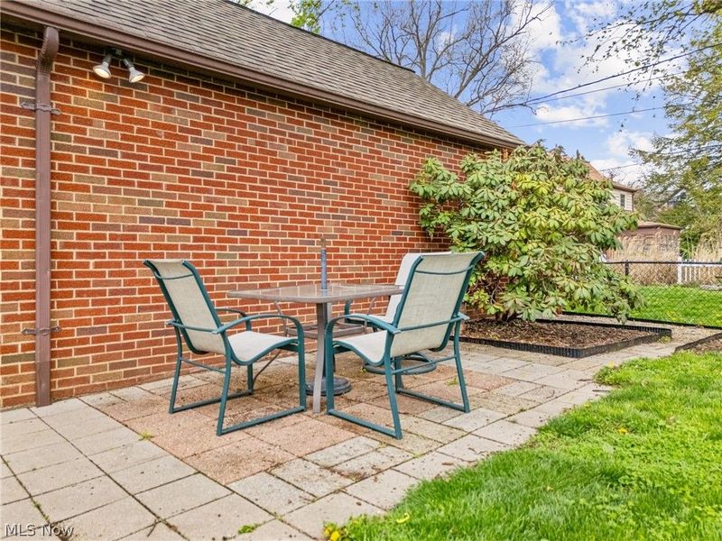 222 Montrose Avenue NW, Canton, OH 44708 Photo 9