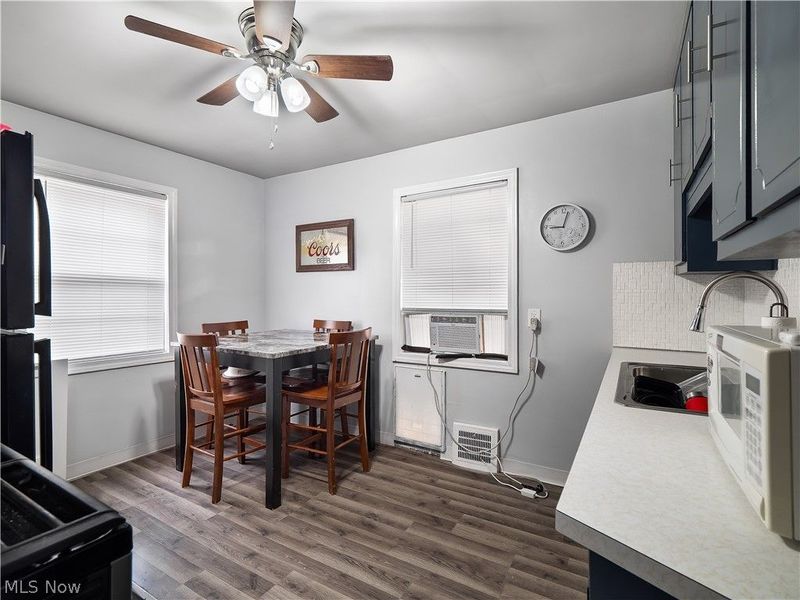 4423 Grantwood Drive, Parma, OH 44134 Photo 11