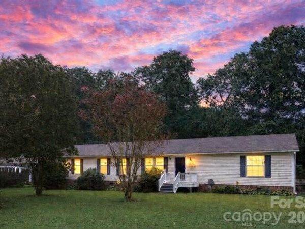114 Ashford Drive, Olin, NC 28660
