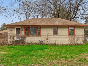 1938 Longview Drive, New Brighton, MN 55112