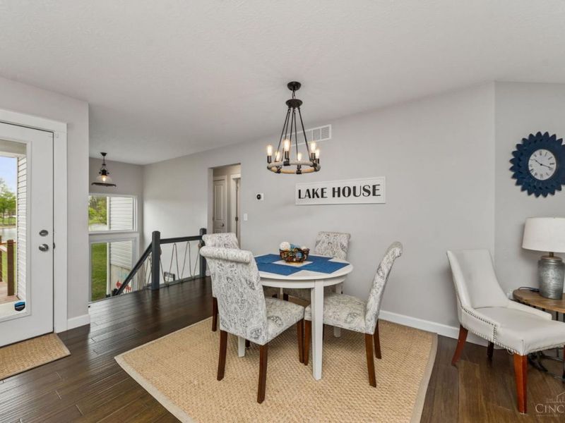 286 Waynoka Drive, Franklin Twp, OH 45171 Photo 15