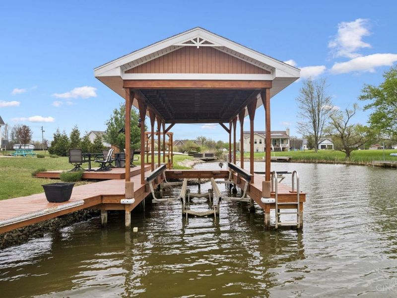 286 Waynoka Drive, Franklin Twp, OH 45171 Photo 6