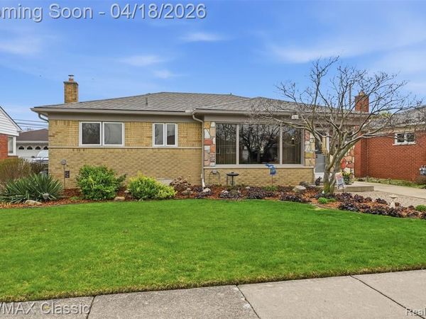 24647 Hayes Street, Taylor, MI 48180